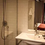 Hotel Mir 4*