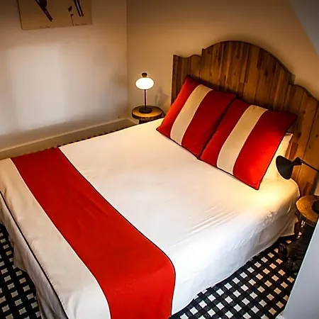 Hotel Mir 4*
