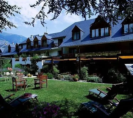Hotel Mir 4*