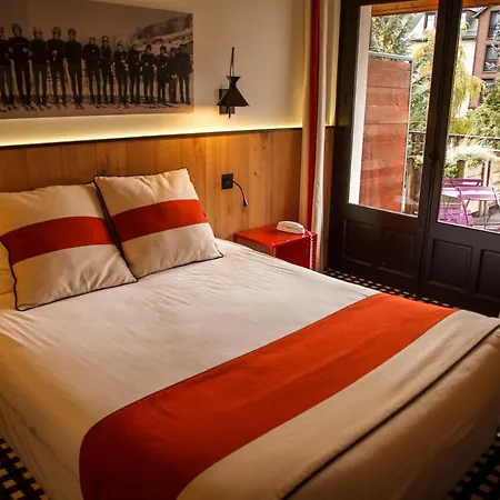 Hotel Mir 4*